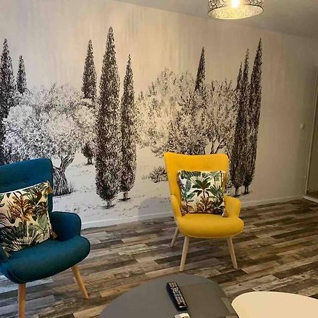 Appartement Avec Cours Жьен Экстерьер фото