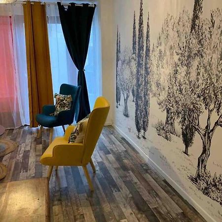 Appartement Avec Cours Жьен Экстерьер фото