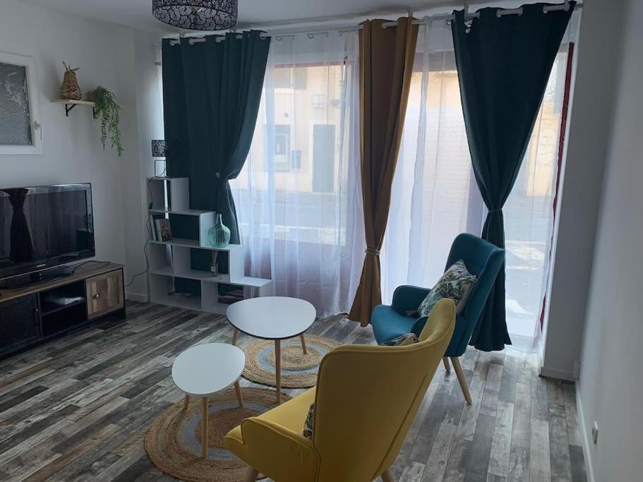 Appartement Avec Cours Жьен Экстерьер фото