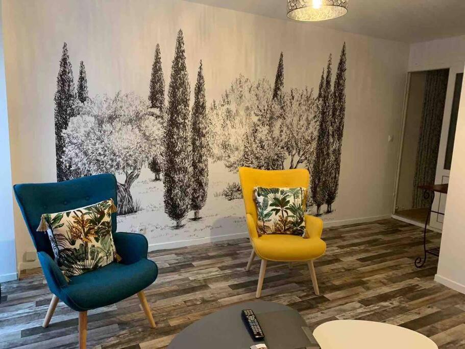 Appartement Avec Cours Жьен Экстерьер фото
